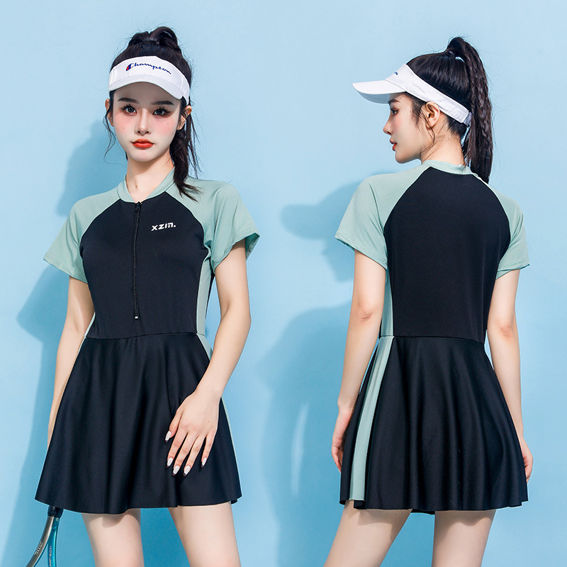 Young Women'S Formal Wear - Damski strój kąpielowy jednoczęściowy z długim